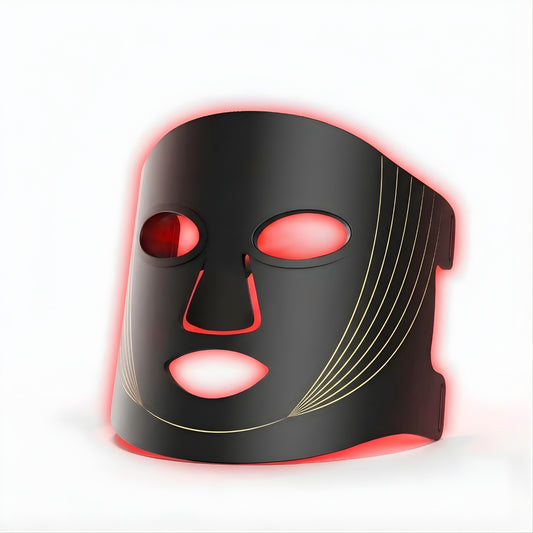 Led valonaamio valkoisella taustalla kuvattuna.