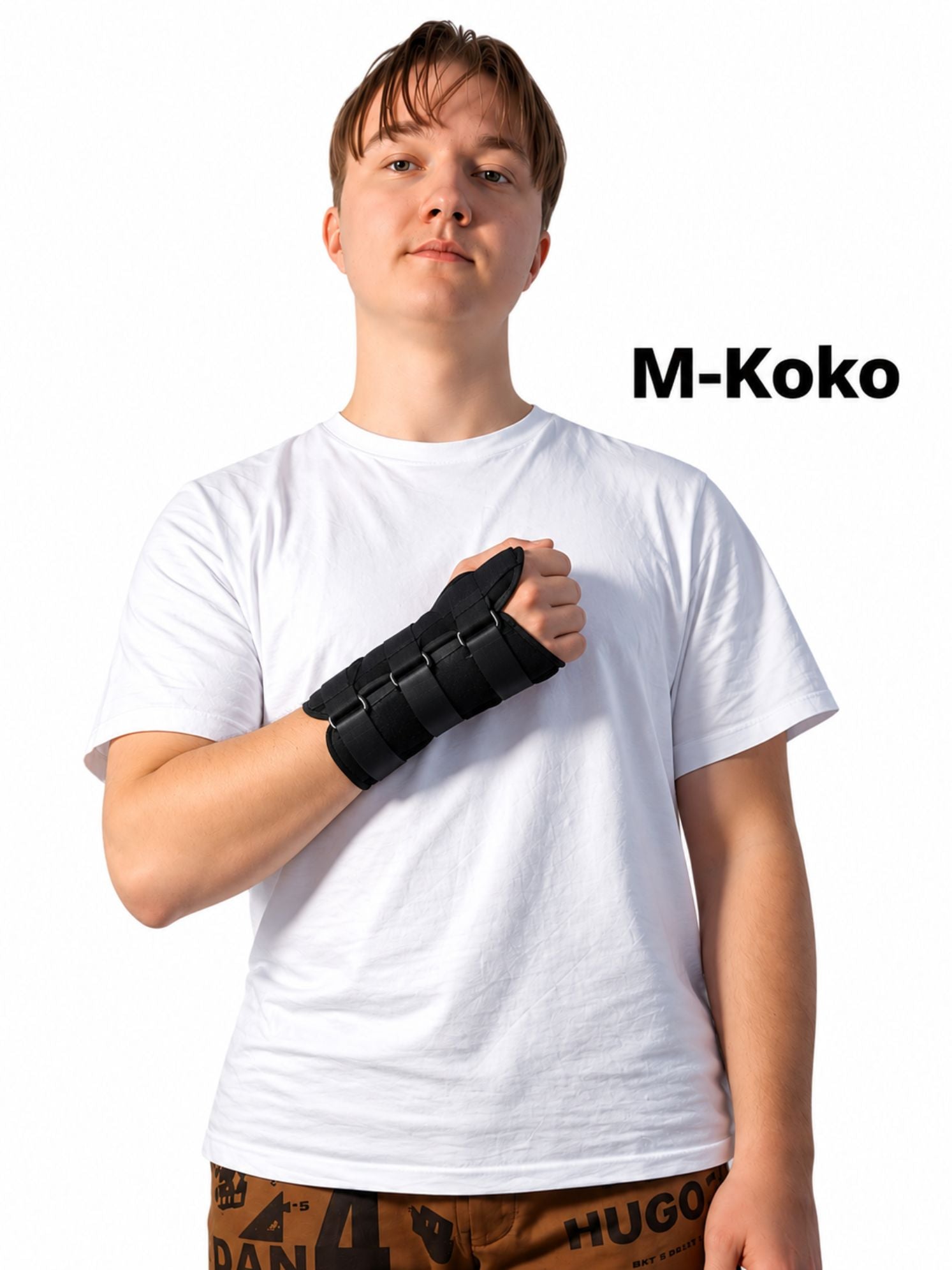Rannetuki mallin kädessä, kuva 3.